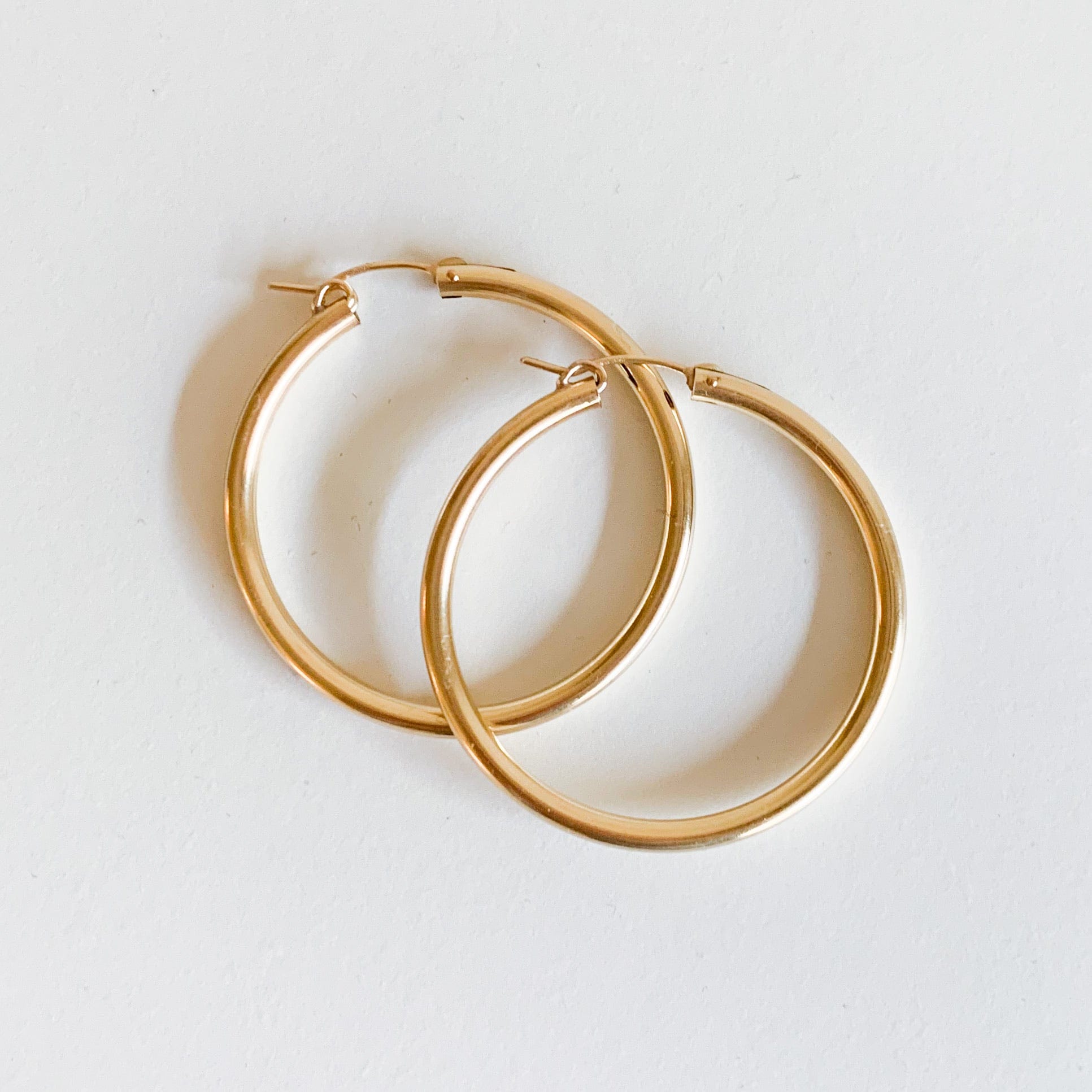 Gold Hoop Earrings 18mm Gold Filled Hoops Small Gold Hoop Earring