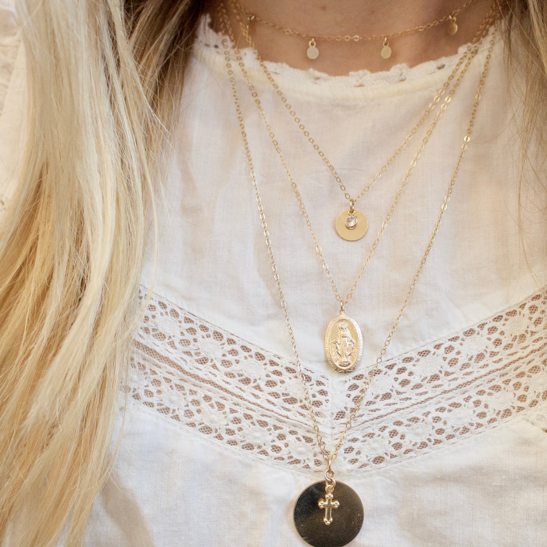 How To Effortlessly Layer Necklaces