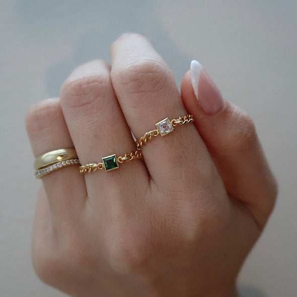 Ella Curb Chain Ring