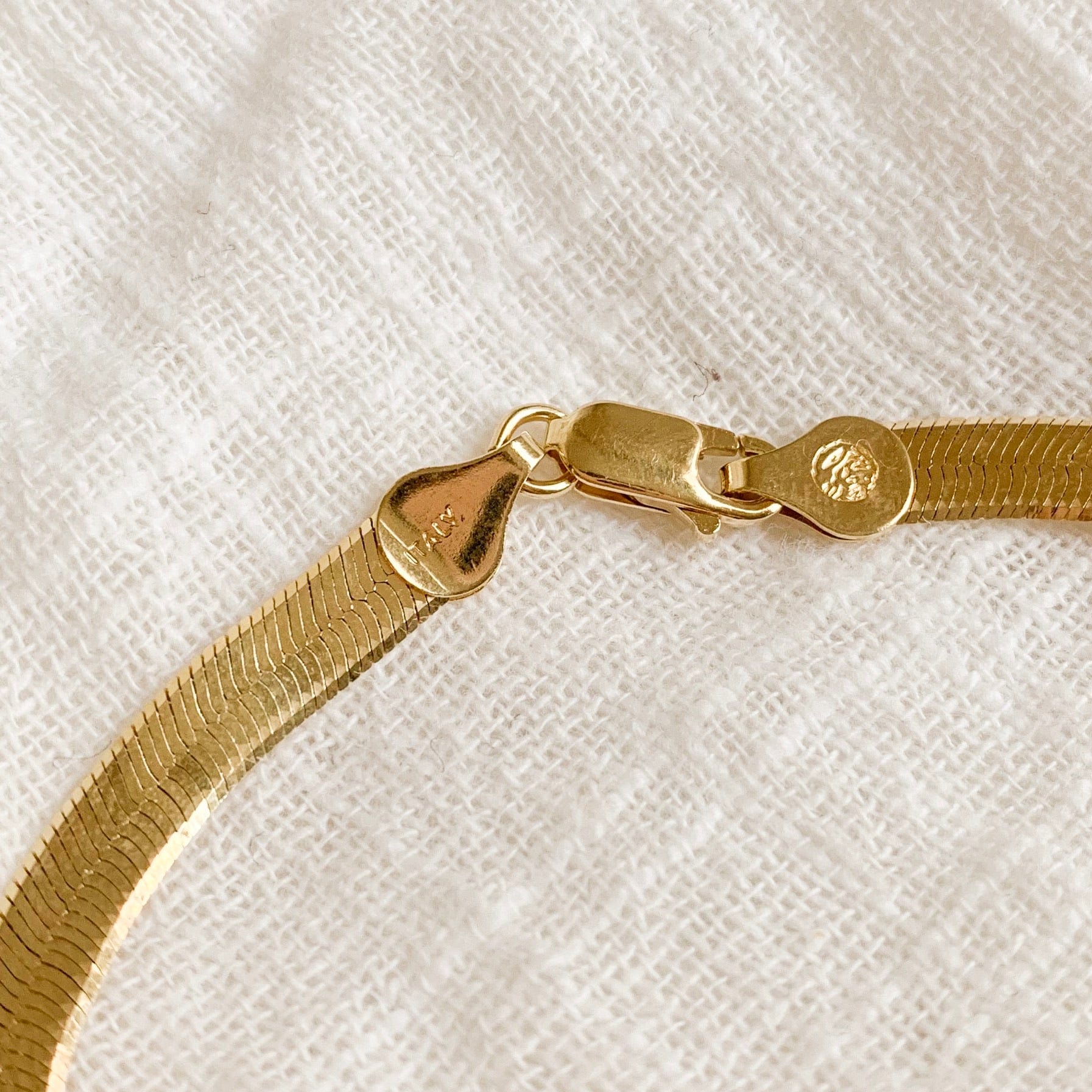 Thick Herringbone Chain (5.5 mm) - xohanalei