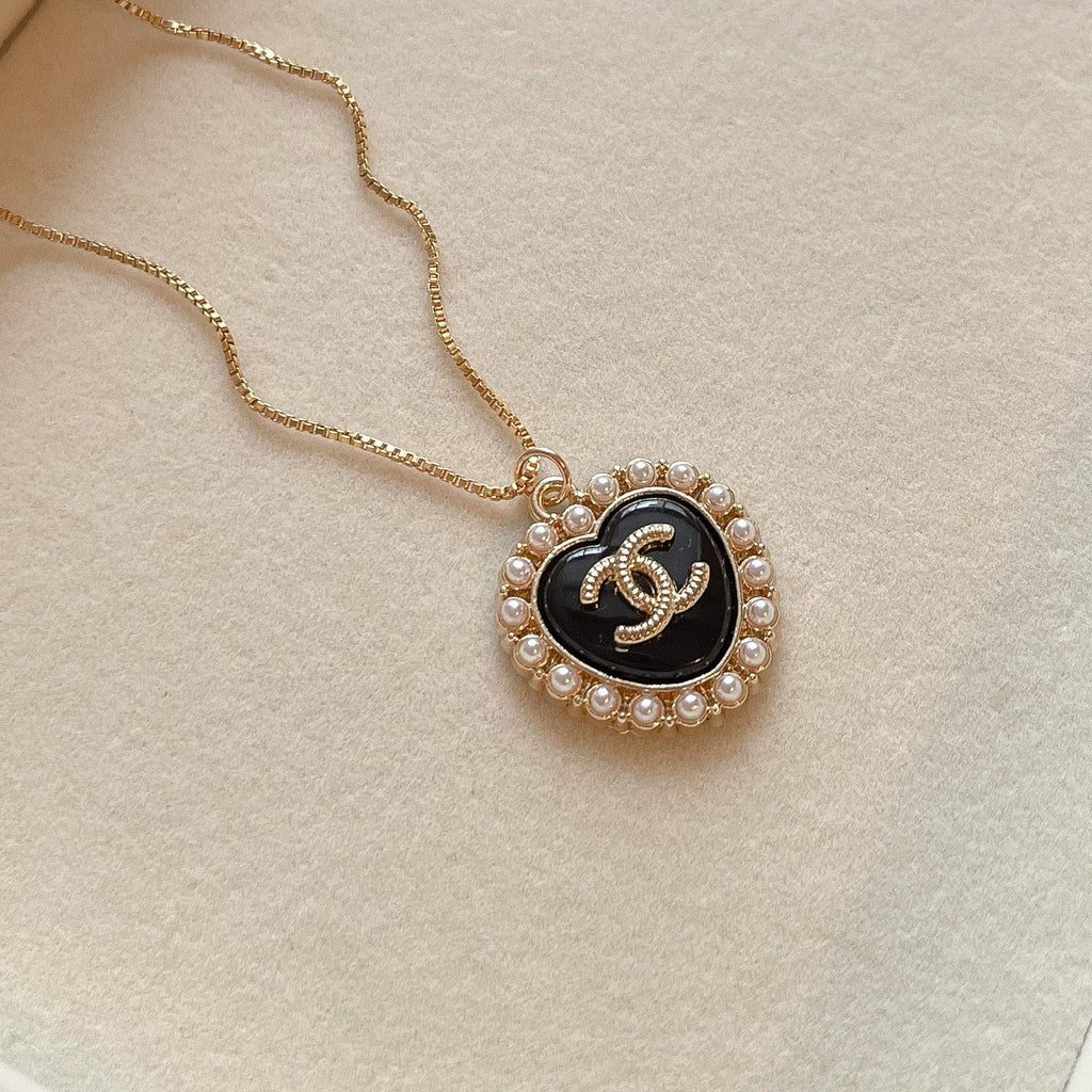 Vintage 1960s Pearl Shell Heart With Silver Tone Chain - Etsy